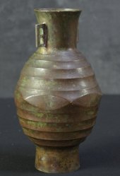 Minimalist bronze1930