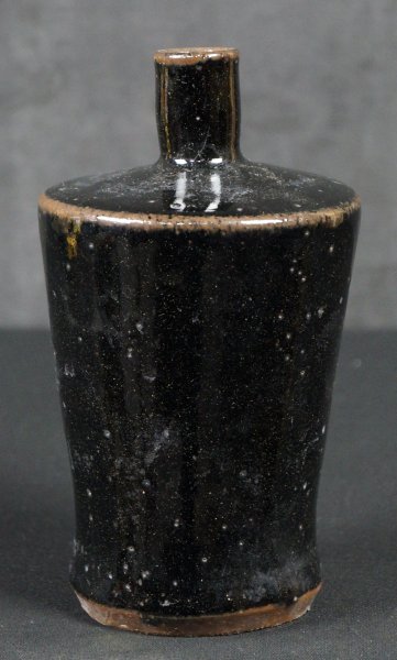 Minimalist Mino vase 1900