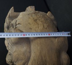 Miyadaiku lion carving 1800