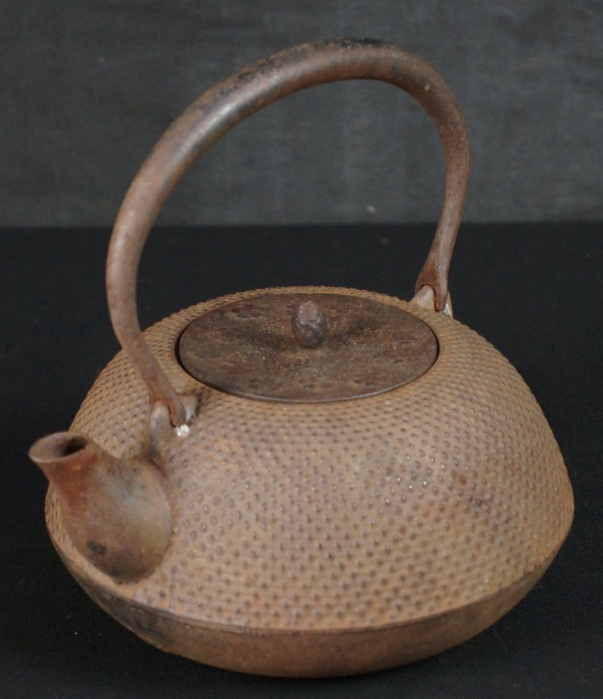 Nambu cast iron kettle 1900