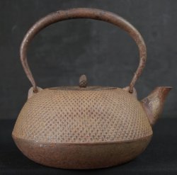 Nambu cast iron kettle 1900