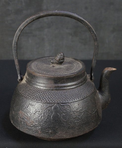 Nambu iron kettle 1900