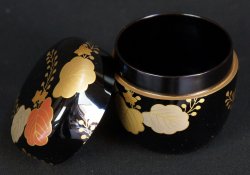 Natsume lacquer tea box 1950