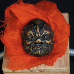 Netsuke Nio deity 1800