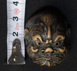 Netsuke Nio deity 1800