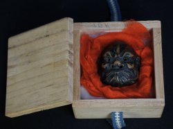 Netsuke Nio deity 1800