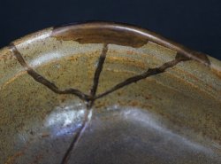 Oribe-Chawan Kintsuki1900