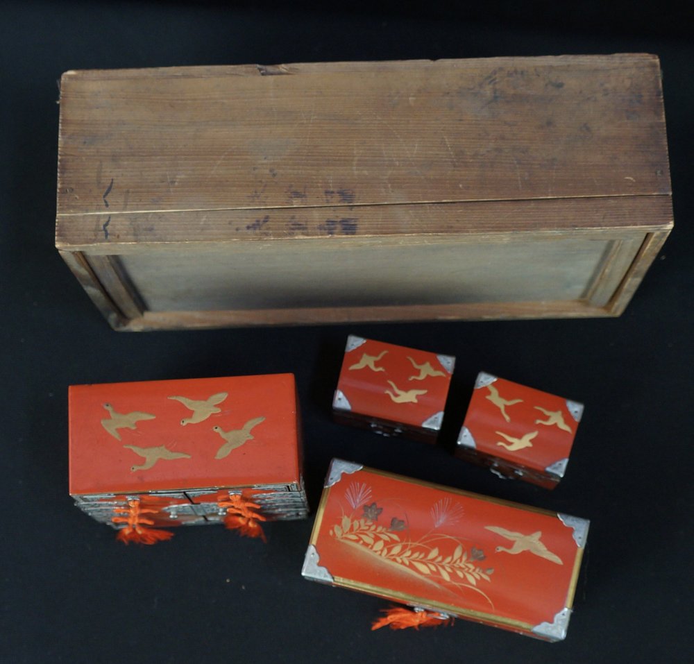 Antique Japan lacquer miniature furniture Hina Ningyo doll craft