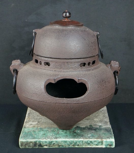 Sand cast Chagama kettle 1950s