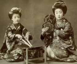 Shime-Taiko Noh drum 1900