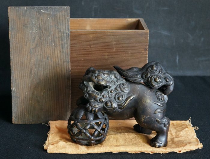 Shishi lion Koro 1890