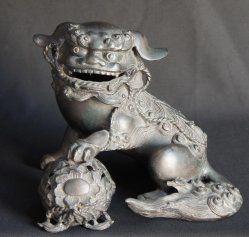 Shishi solid bronze lost wax 1900