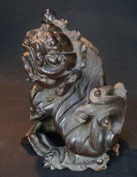 Shishi lion carving 1890s