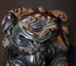 Shishi lion carving 1890s