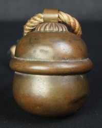 Suzu temple pray bell1880