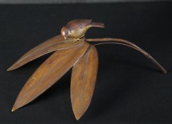 Suzume on bamboo1900
