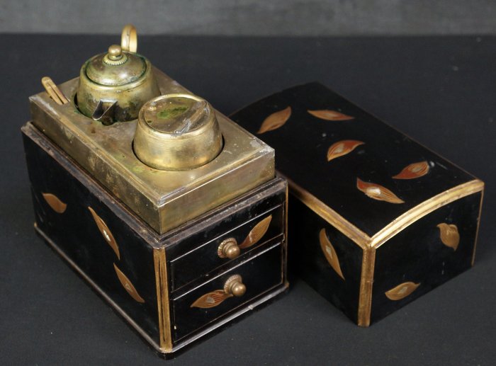 Temple lantern oil 1900
