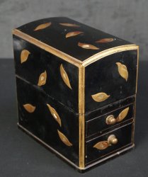 Temple lantern oil 1900