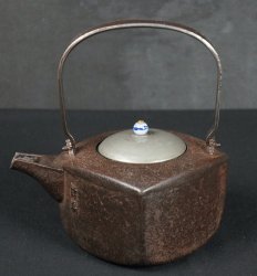 Tetsubin kettle 1950s