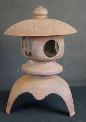 Toro garden lantern 1900