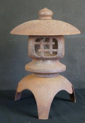 Toro garden lantern 1900