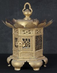 Tsuridoro temple lamp1900
