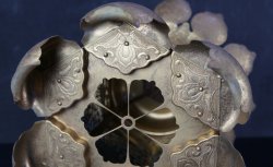 Tsuridoro temple lamp1900