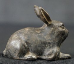 Usagi paper weight rabbit1920