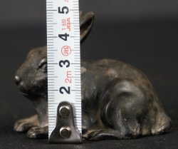 Usagi paper weight rabbit1920