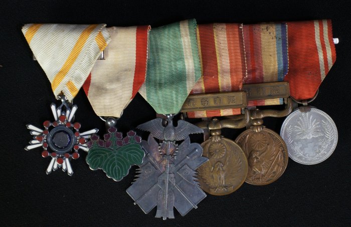 WW2 Japan medals 1940