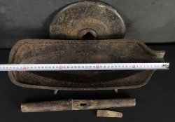 Yagen antique grinder 1700