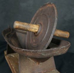 Yagen medicine grinder 1800s