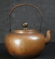 Yakan bronze kettle1900