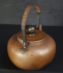 Yakan bronze kettle1900