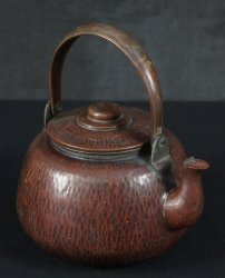 Yakan kettle 1900