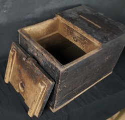 Zenibako Temple charity box 1800